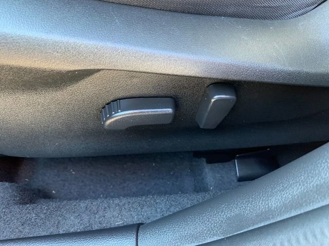 Used 2022 Subaru Crosstrek 2.0i Premium w/ Moonroof Package image 24