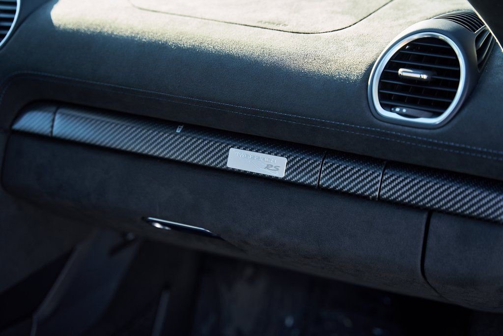 Used 2024 Porsche 718 Cayman GT4 RS w/ Weissach Package RWD image 33