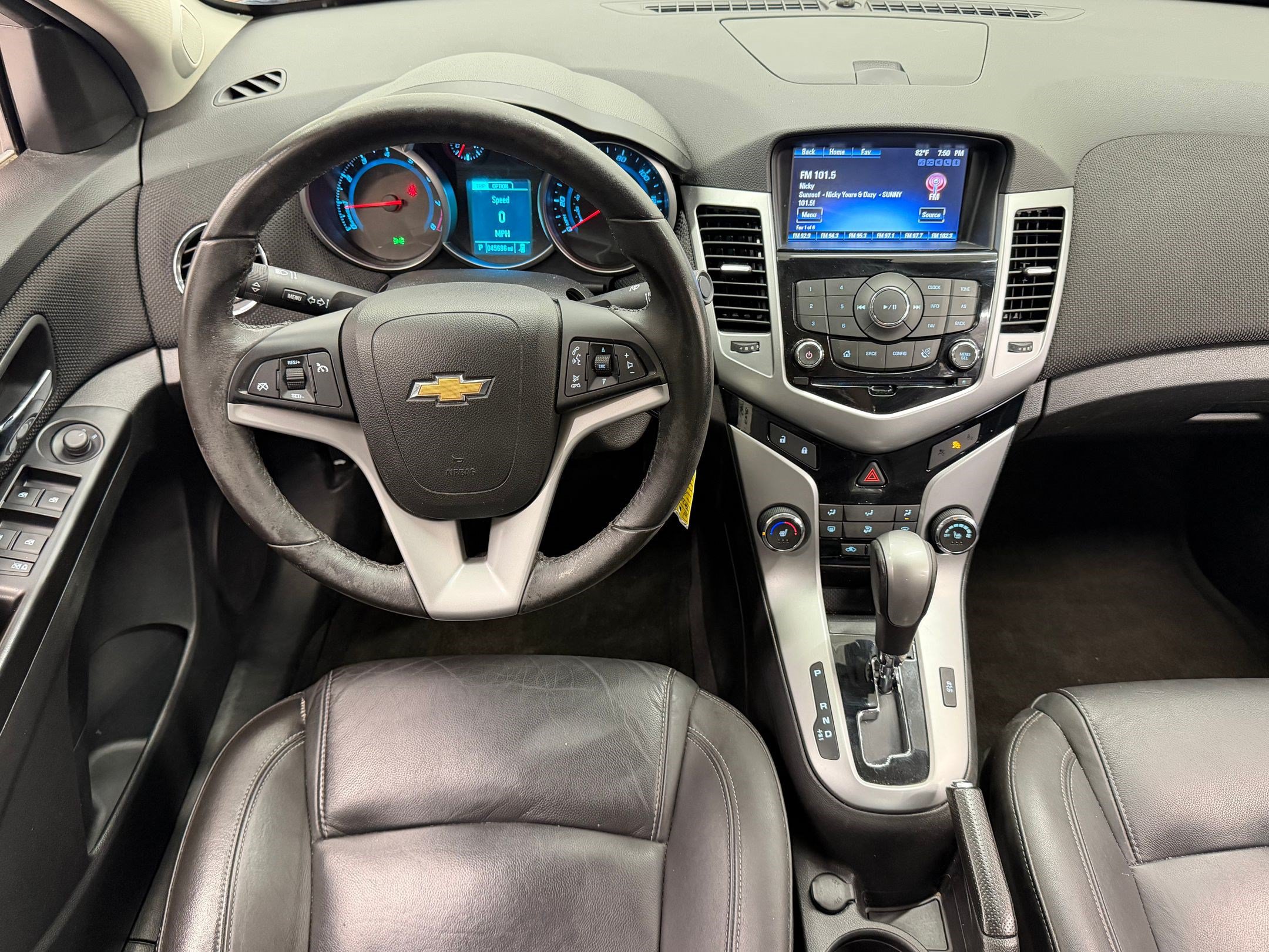 Used 2014 Chevrolet Cruze LT FWD image 28