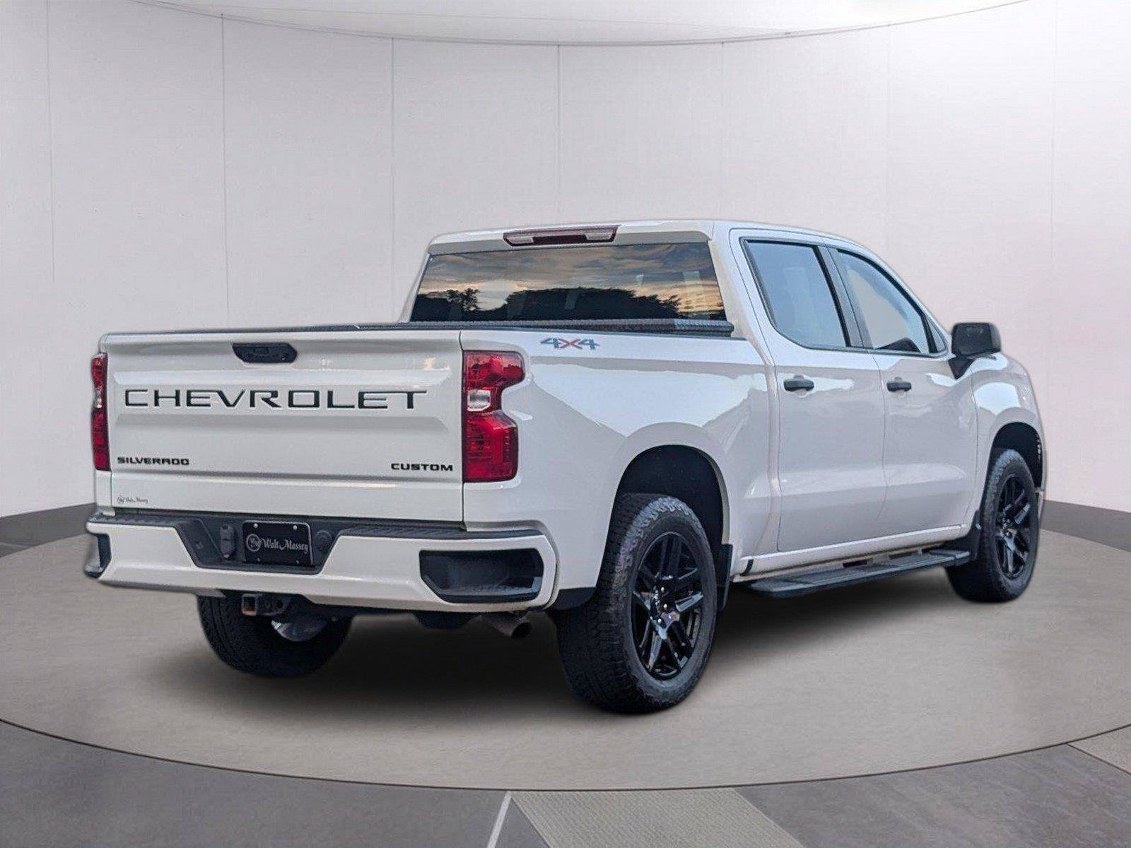 Used 2024 Chevrolet Silverado 1500 Custom w/ Turbomax Blackout Package AWD/4WD image 7