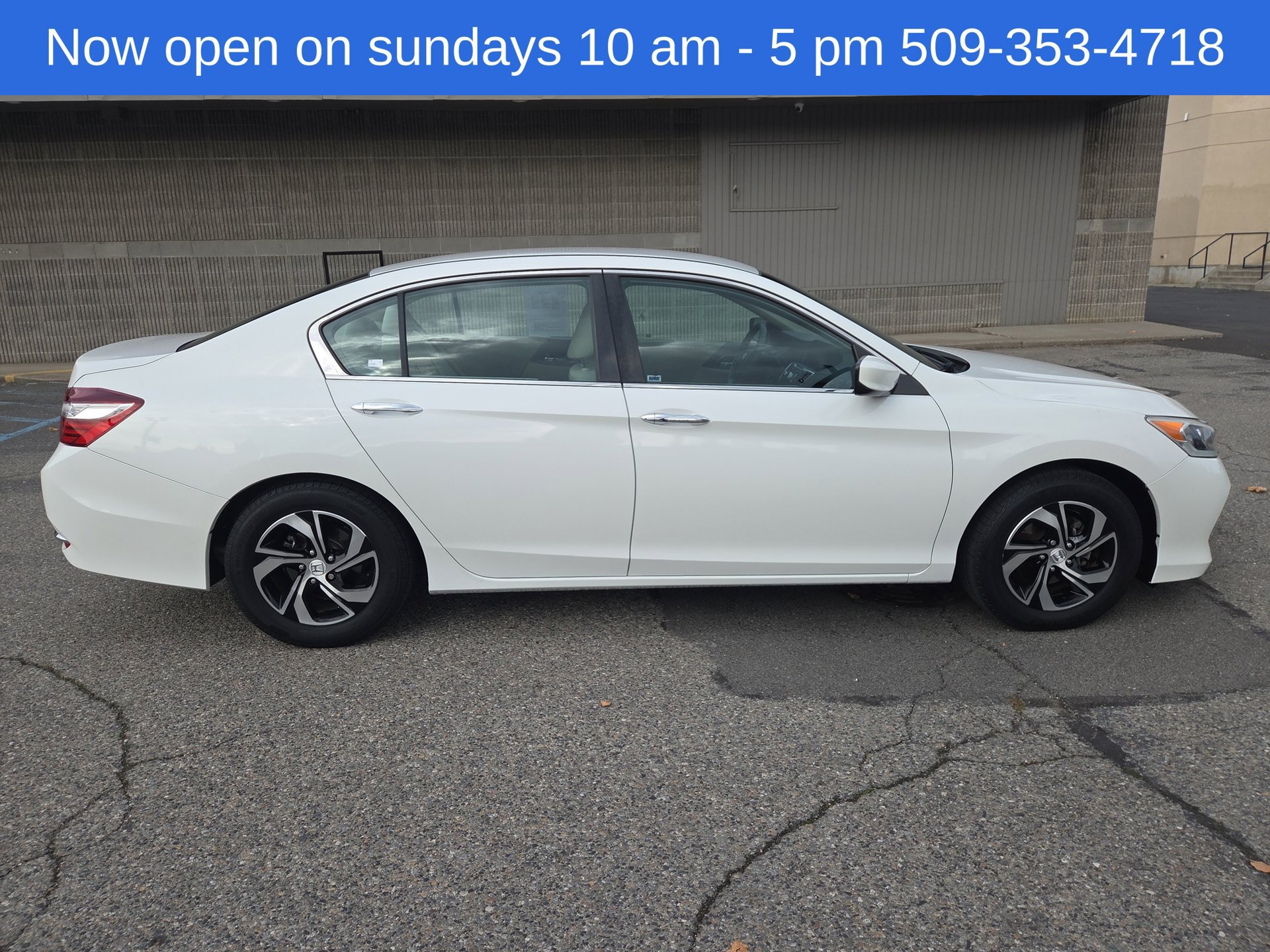 Used 2017 Honda Accord LX image 6