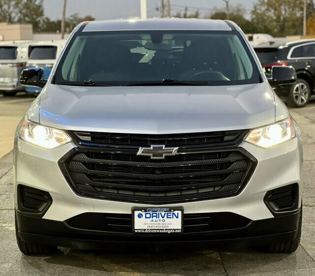 Used 2019 Chevrolet Traverse LS w/ LPO, Blackout Package AWD/4WD image 7