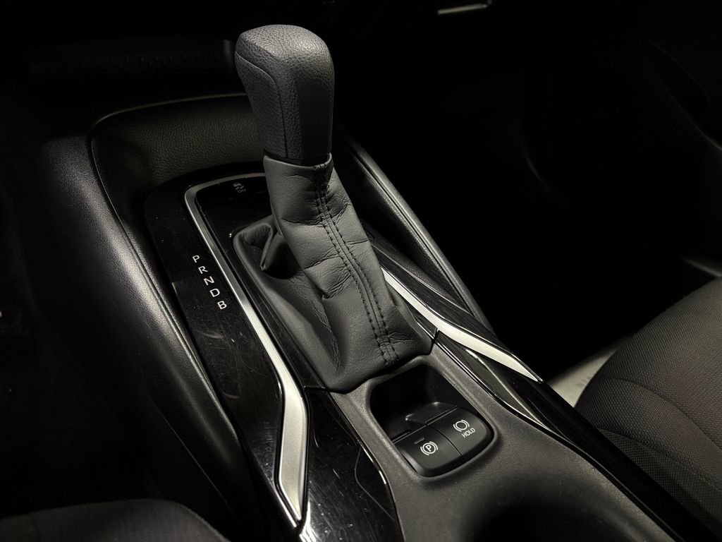Used 2021 Toyota Corolla LE image 20