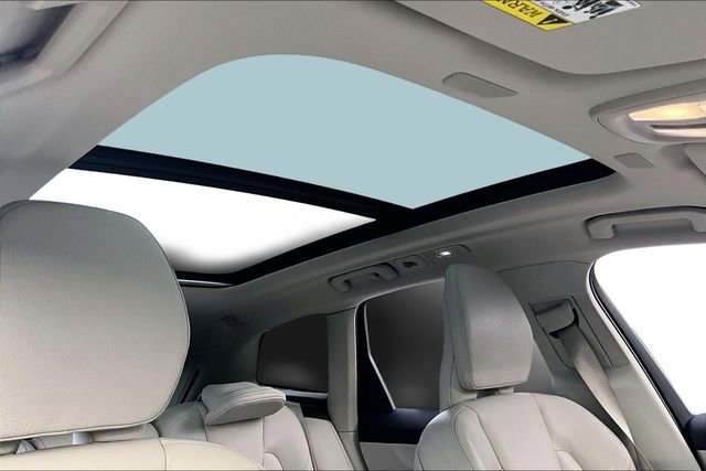 Used 2023 Volvo XC60 B5 Plus image 27