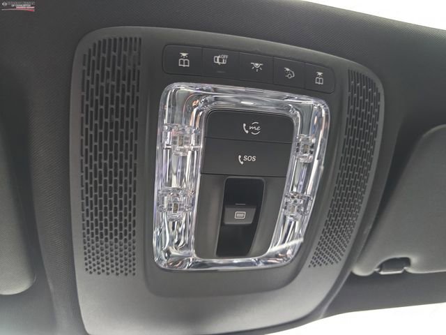 Used 2022 Mercedes-Benz GLB 250 4MATIC image 44