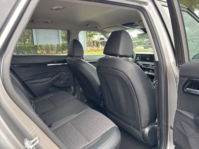 Used 2025 Kia Seltos S FWD image 16