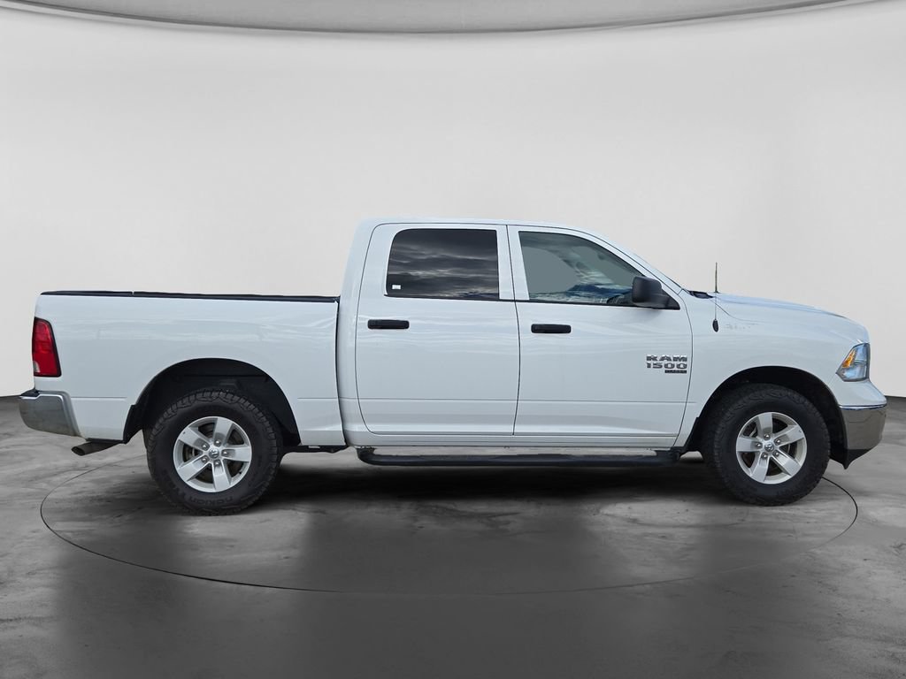 Used 2022 RAM 1500 Classic SLT AWD/4WD image 10