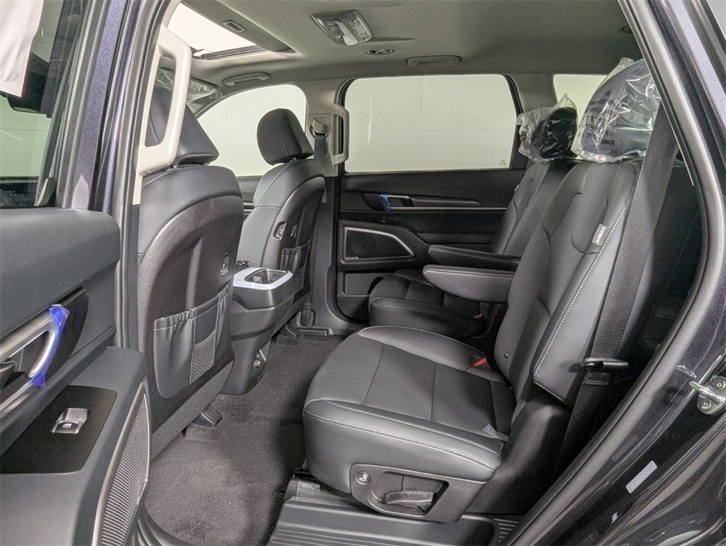 New 2025 Kia Telluride S image 26