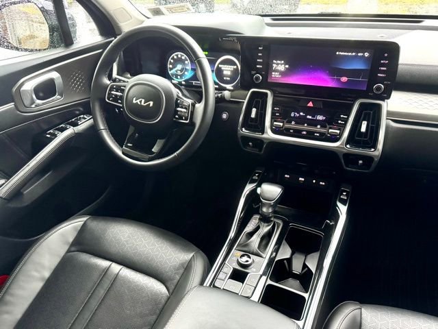 Used 2023 Kia Sorento SX image 17