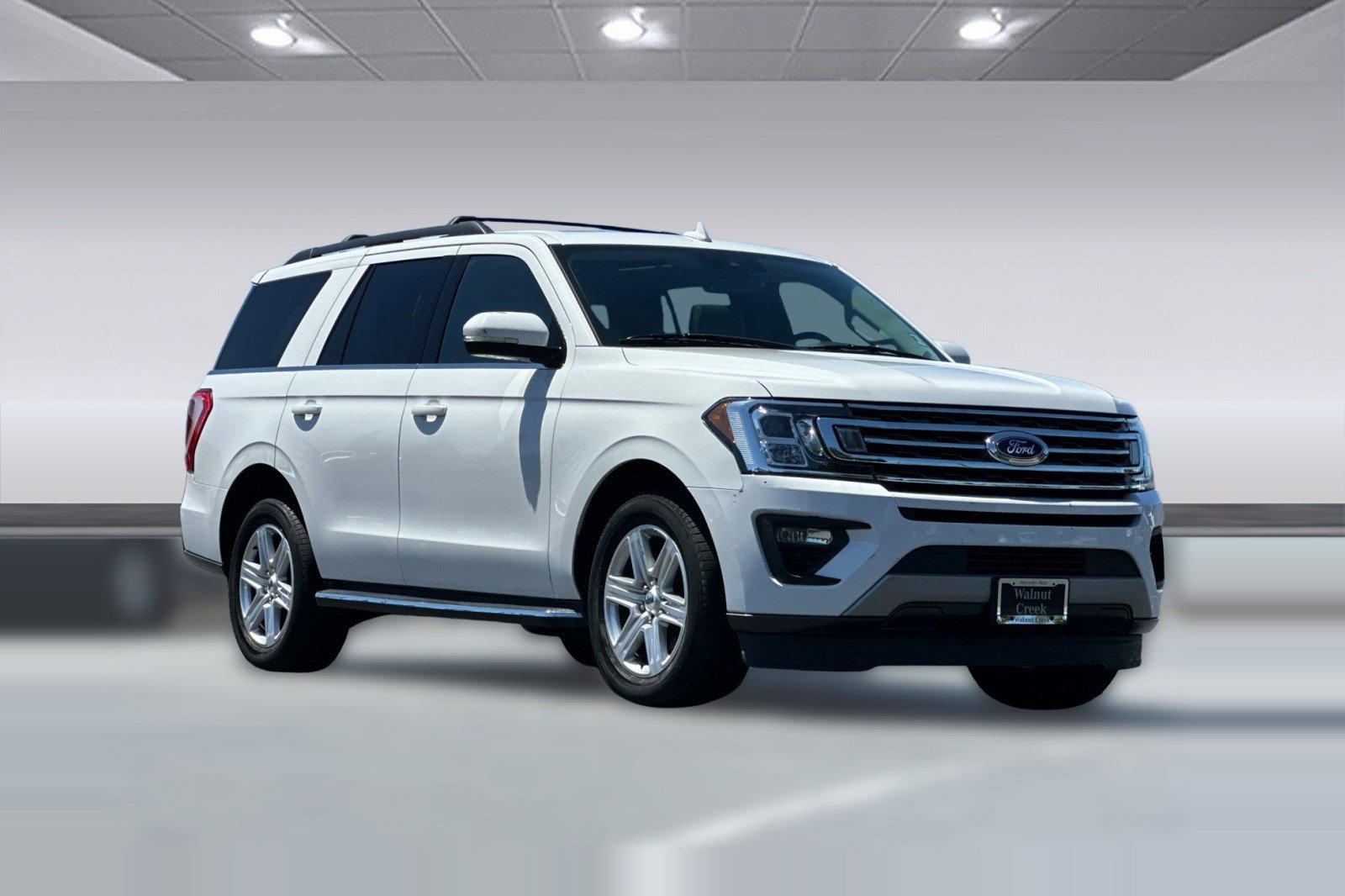 Used 2019 Ford Expedition XLT w/ Equipment Group 202A RWD image 6