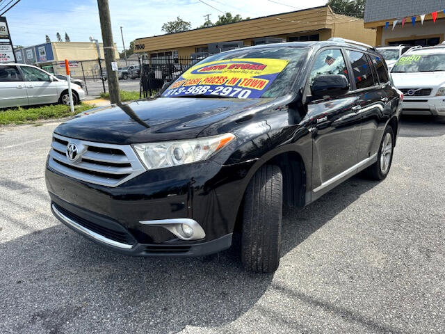 Used 2011 Toyota Highlander Limited image 3