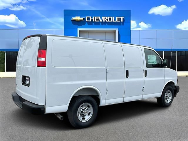 New 2026 Chevrolet Express 2500 RWD image 3