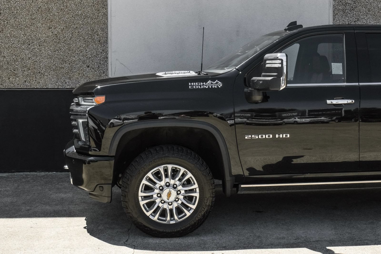 Used 2023 Chevrolet Silverado 2500 High Country AWD/4WD image 10