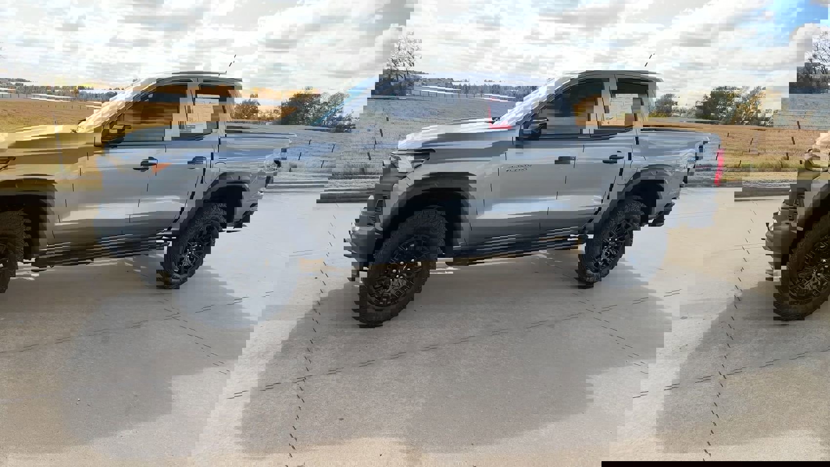 Certified 2024 Chevrolet Colorado Trail Boss w/ Technology Package image 4