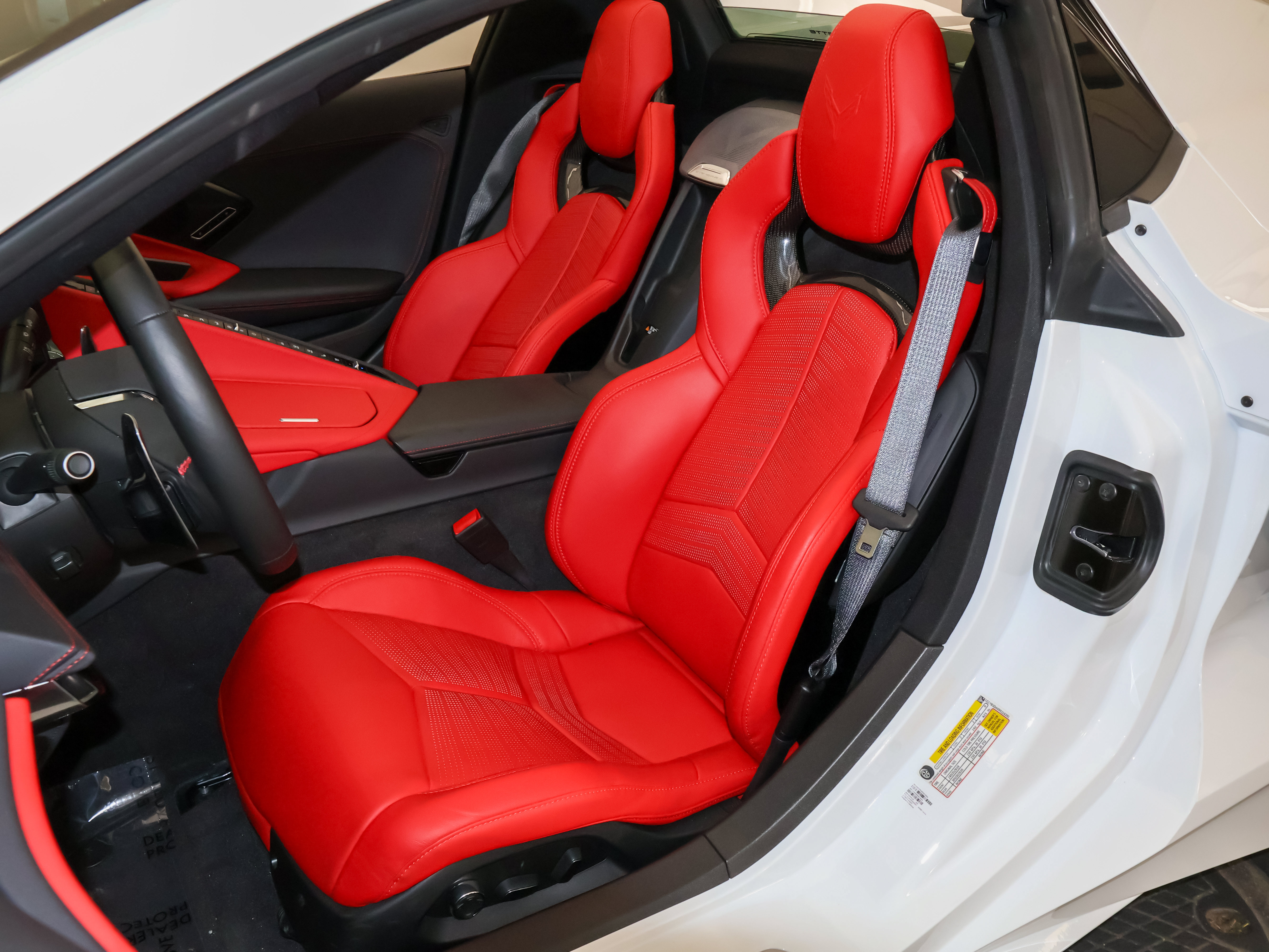 Used 2024 Chevrolet Corvette Stingray Preferred Conv w/ Z51 Performance Package RWD image 15
