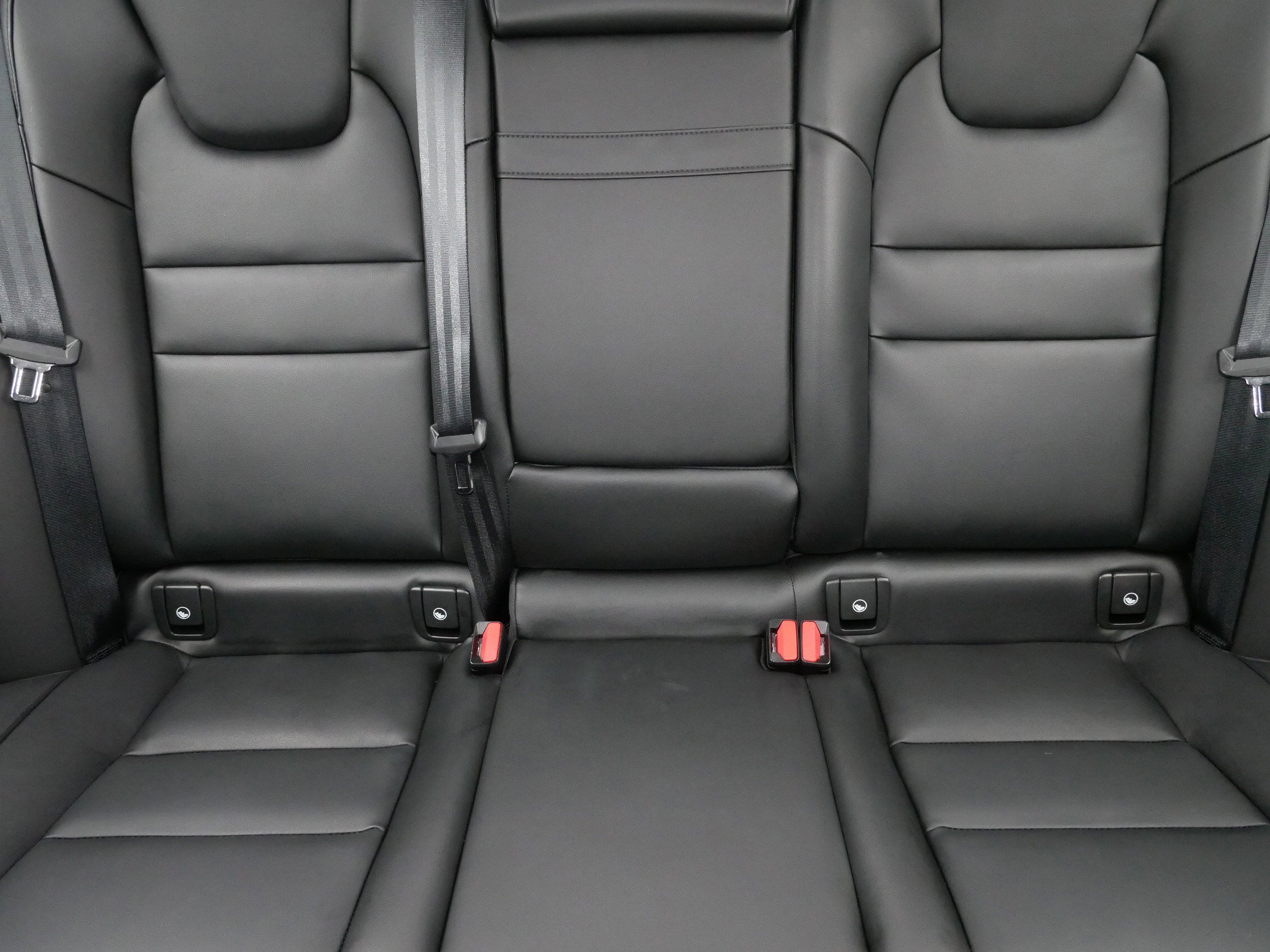 Used 2025 Volvo S60 B5 Core image 13