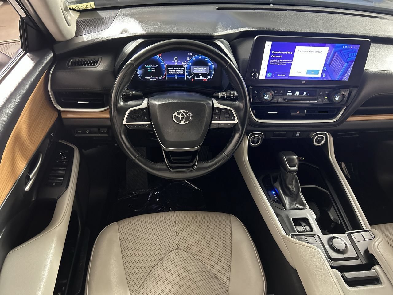 Used 2024 Toyota Grand Highlander AWD image 22