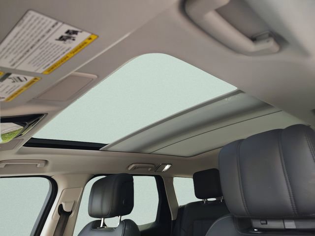 Used 2019 Land Rover Range Rover Sport HSE image 25