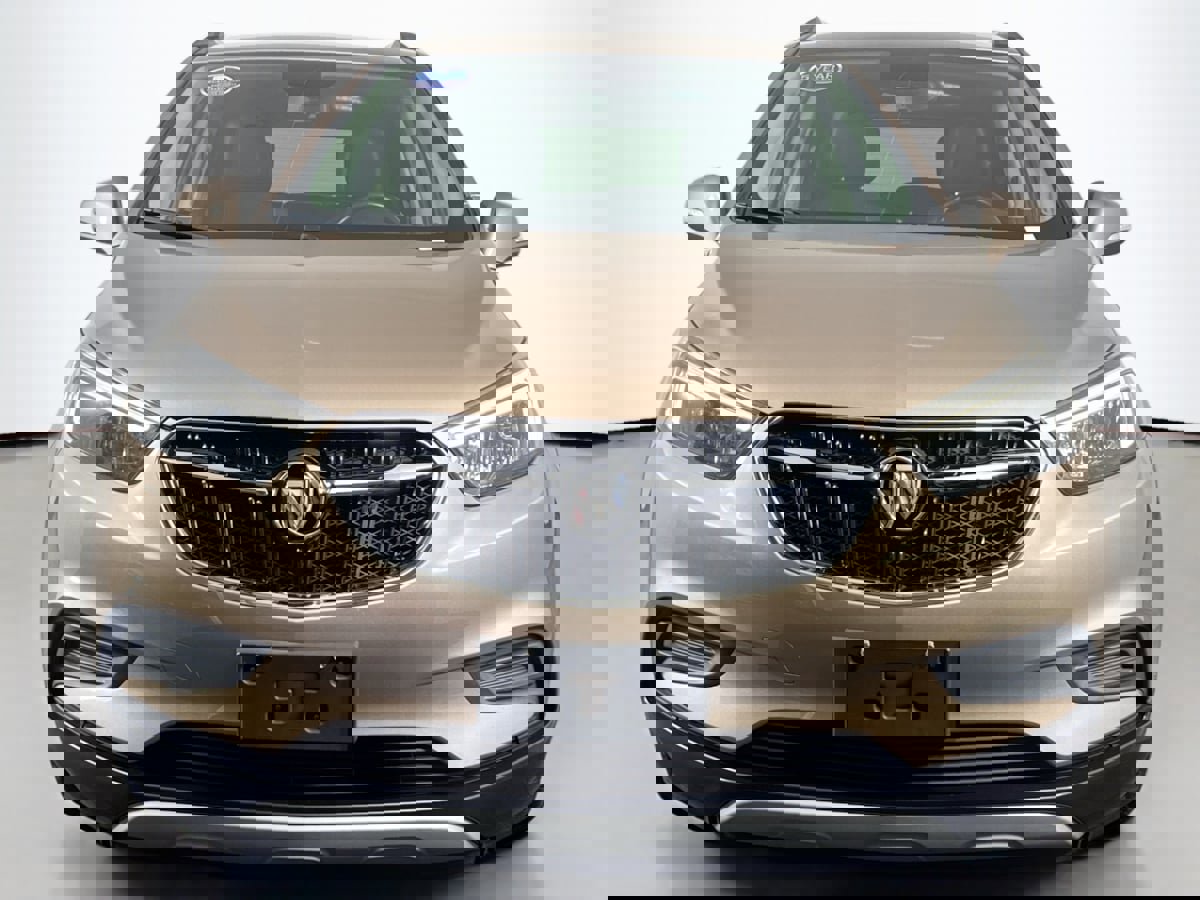 Used 2018 Buick Encore Preferred image 2