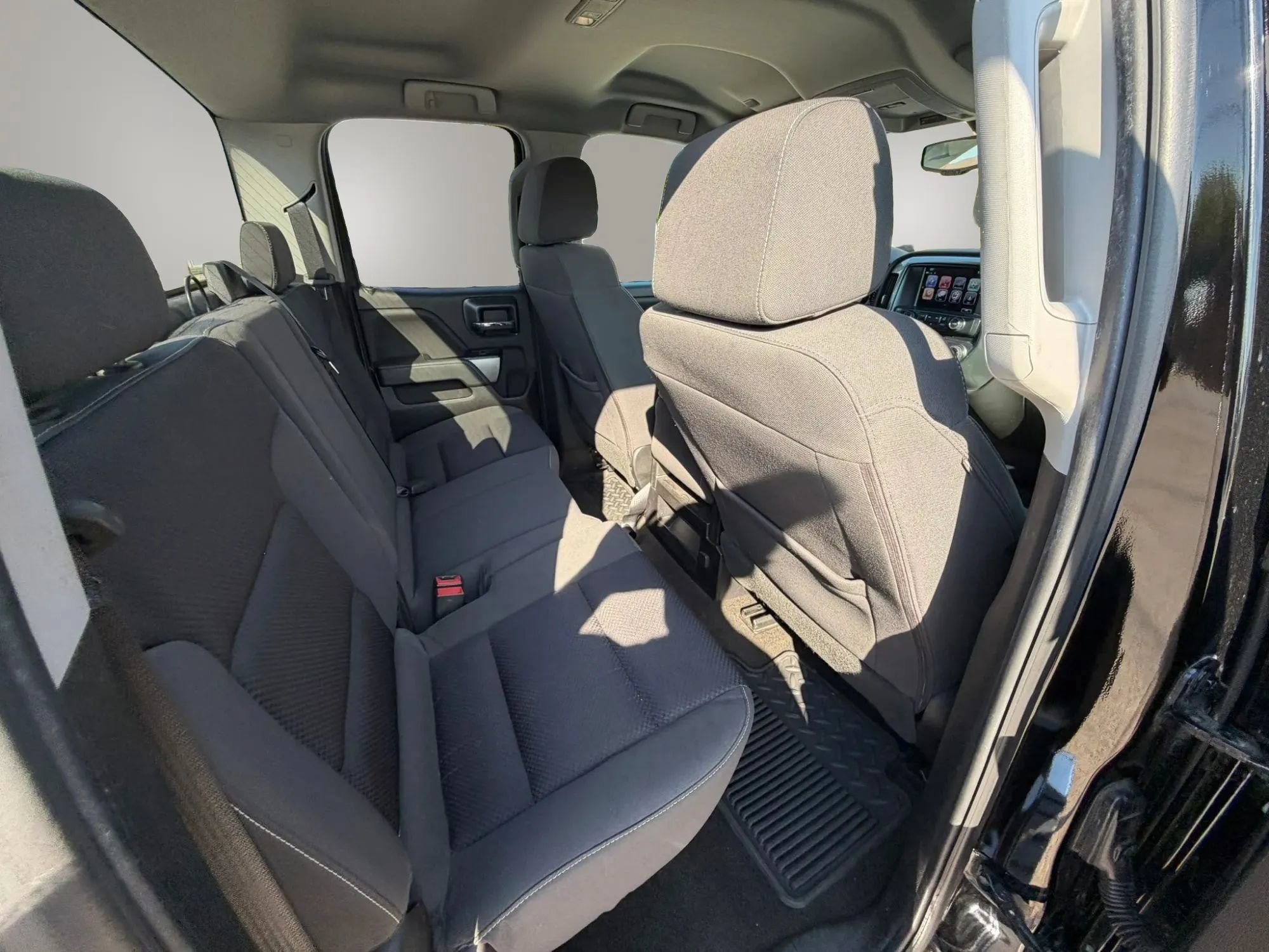 Used 2018 Chevrolet Silverado 1500 LT w/ All Star Edition AWD/4WD image 22