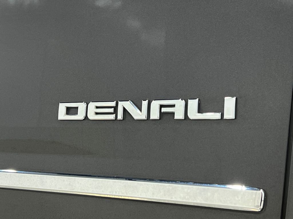 Used 2018 GMC Yukon XL Denali w/ Denali Ultimate Package AWD/4WD image 48