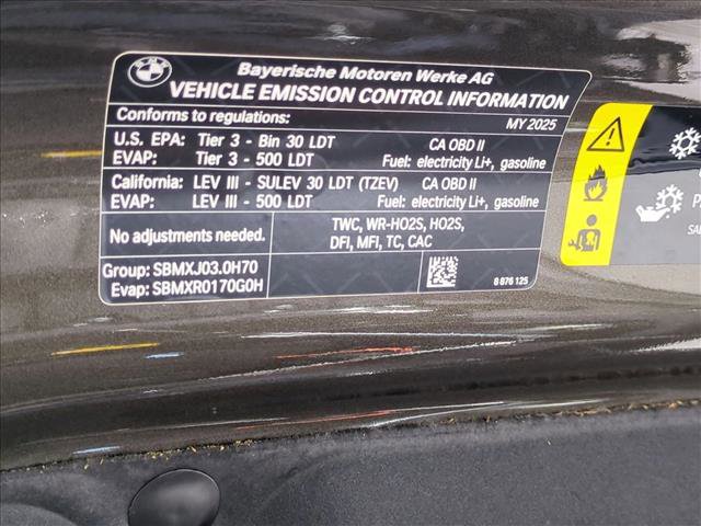 Certified 2025 BMW X5 xDrive50e w/ Executive Package image 28