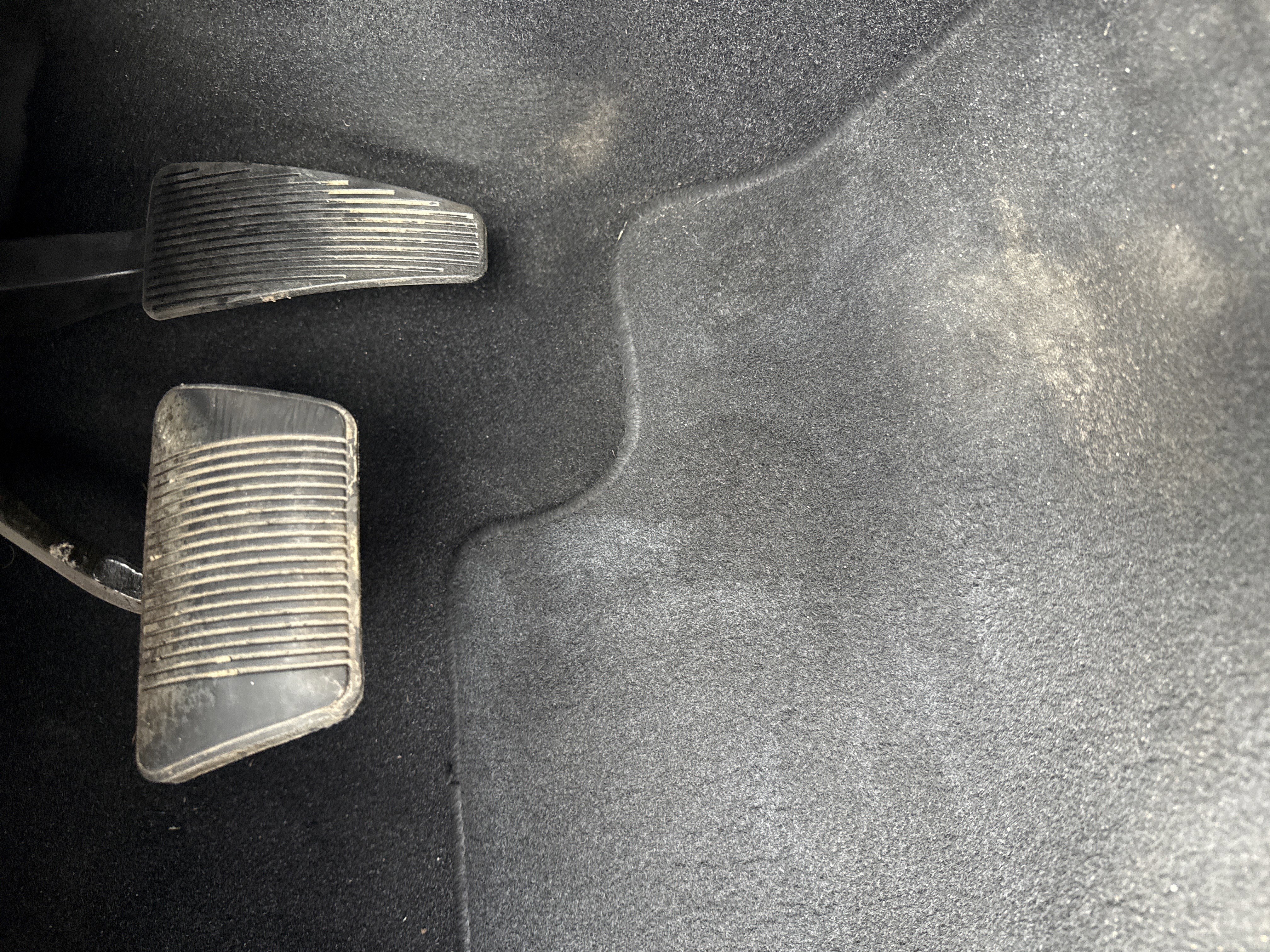 Used 2025 RAM 3500 Laramie AWD/4WD image 17