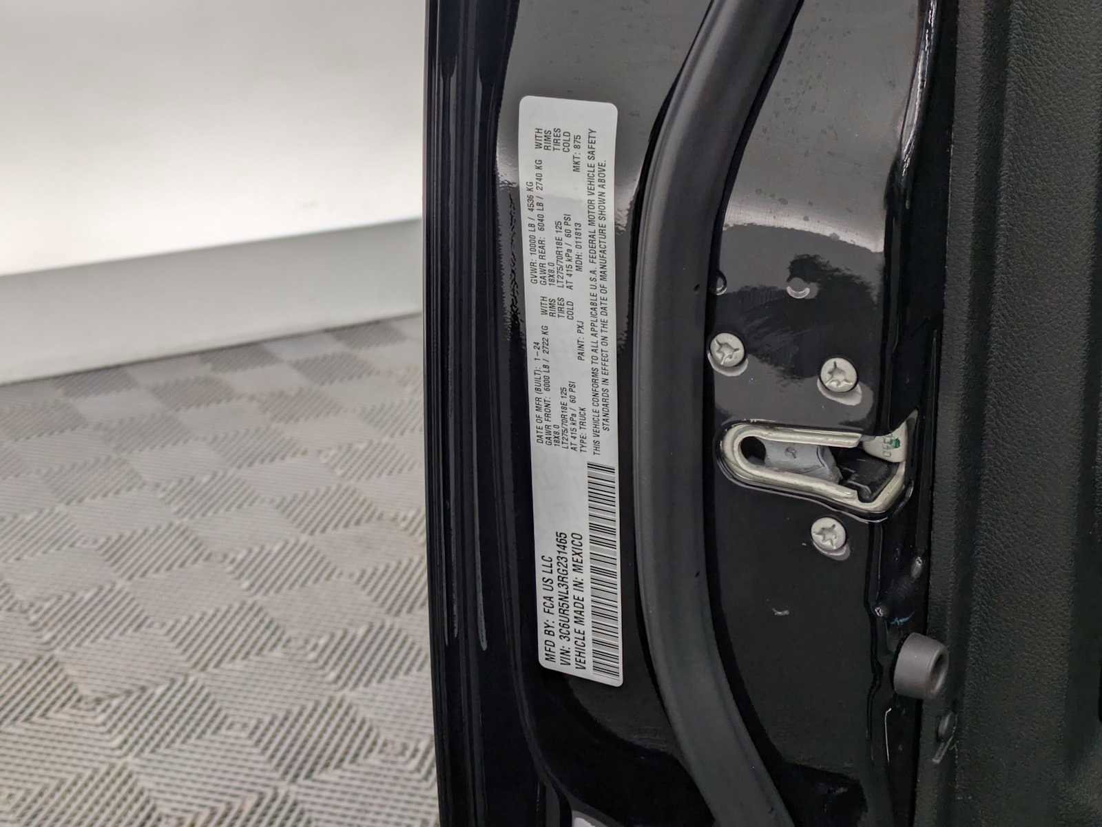 Used 2024 RAM 2500 Laramie w/ Safety Group image 38