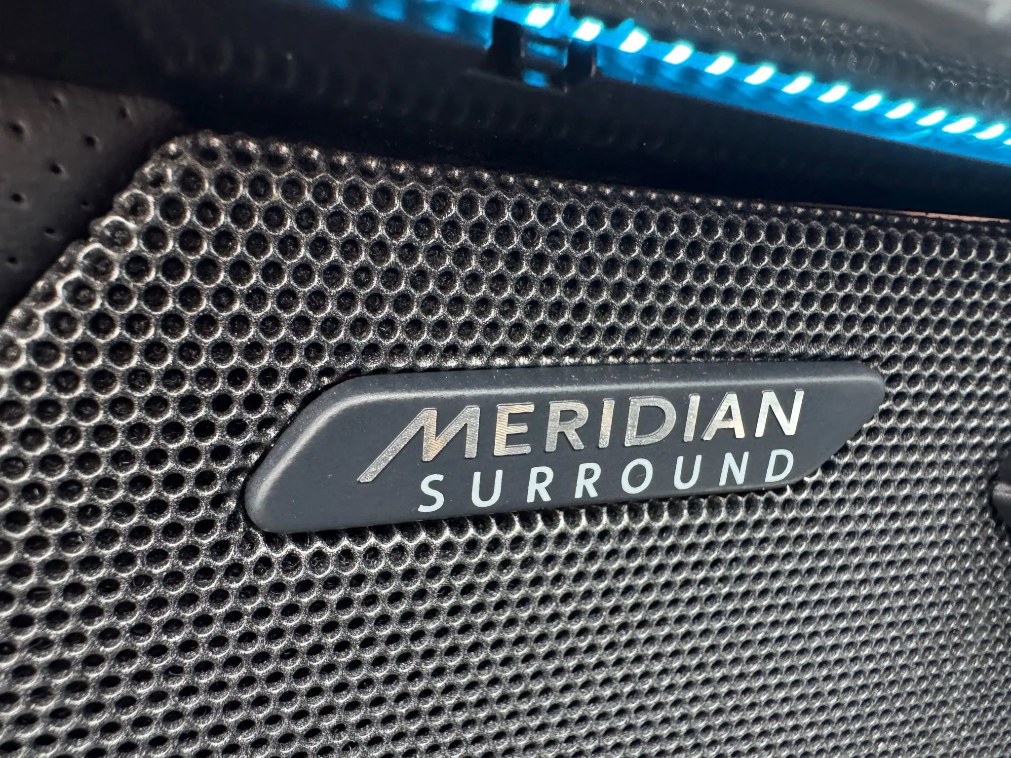 Used 2023 Jaguar F-TYPE Coupe image 36