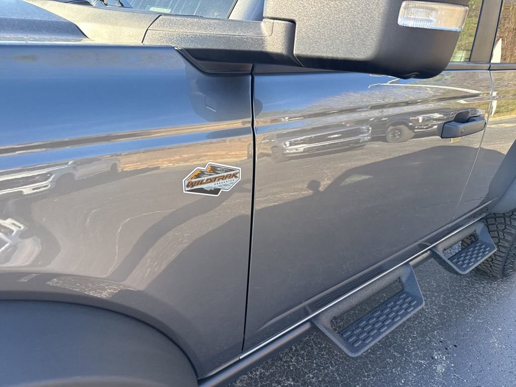 Used 2023 Ford Bronco Wildtrak image 10