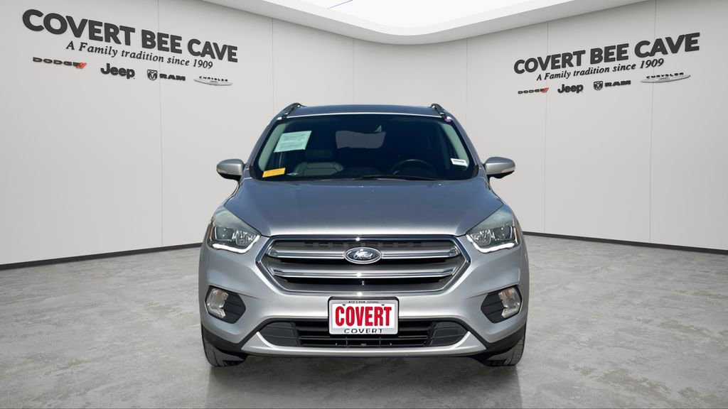 Used 2017 Ford Escape Titanium image 2