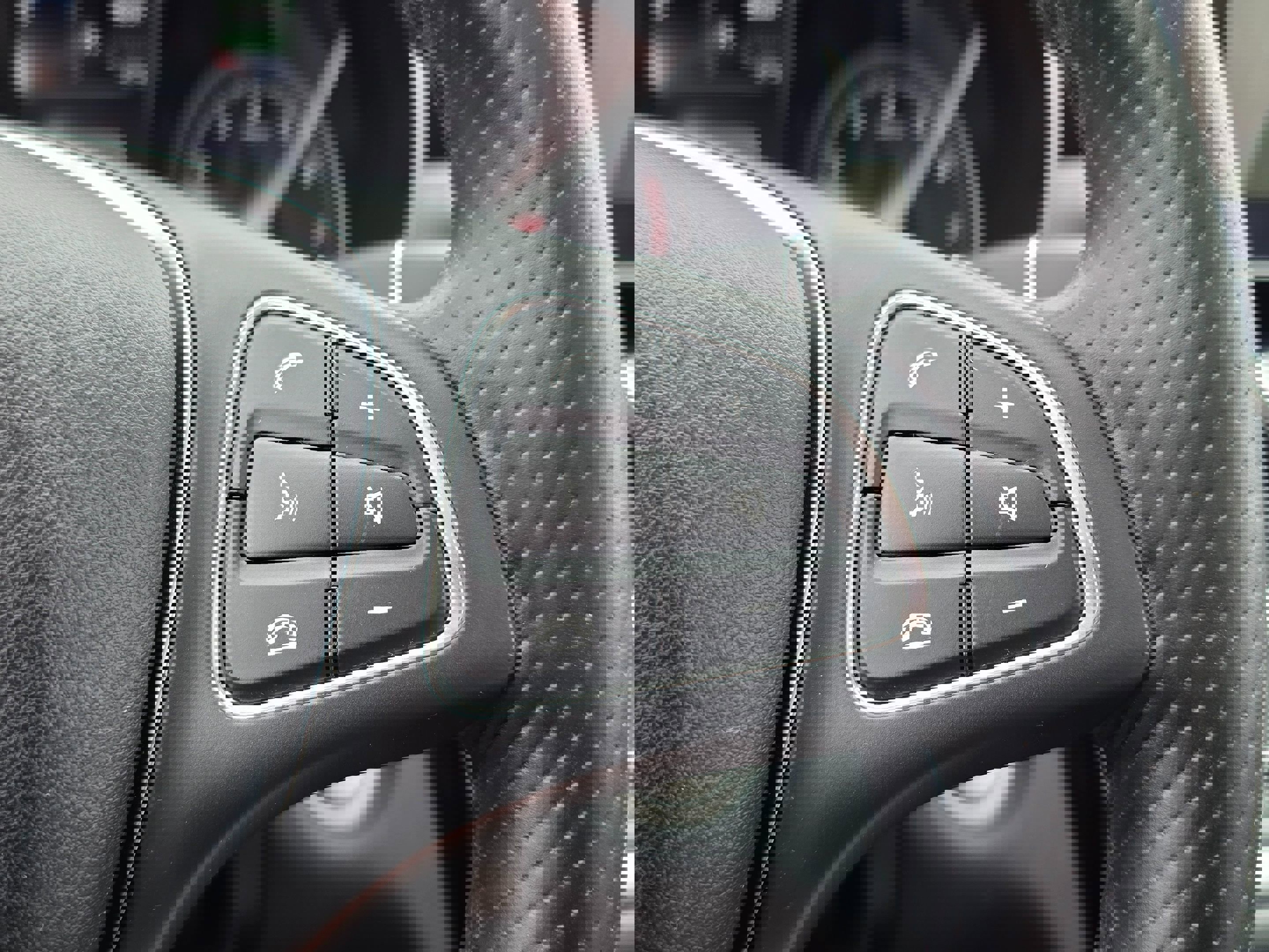 Used 2016 Mercedes-Benz C 350e Sedan w/ Multimedia Package image 32