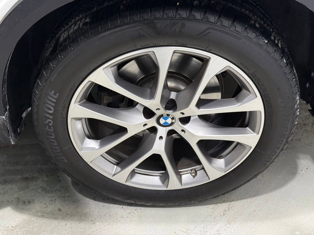 Certified 2022 BMW X5 xDrive40i w/ Executive Package image 9