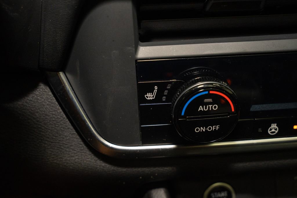 Certified 2023 Nissan Rogue SV w/ SV Premium B Package image 16