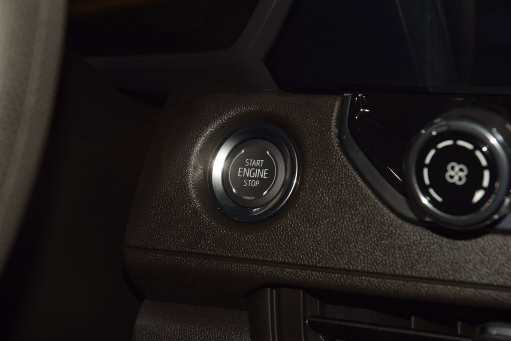 Used 2026 Chevrolet Colorado W/T AWD/4WD image 33