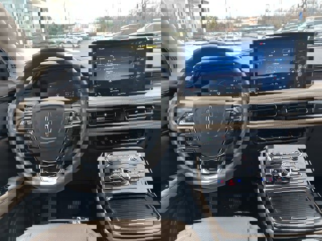 Used 2022 Lincoln Nautilus Reserve w/ Cargo Utility Package image 18