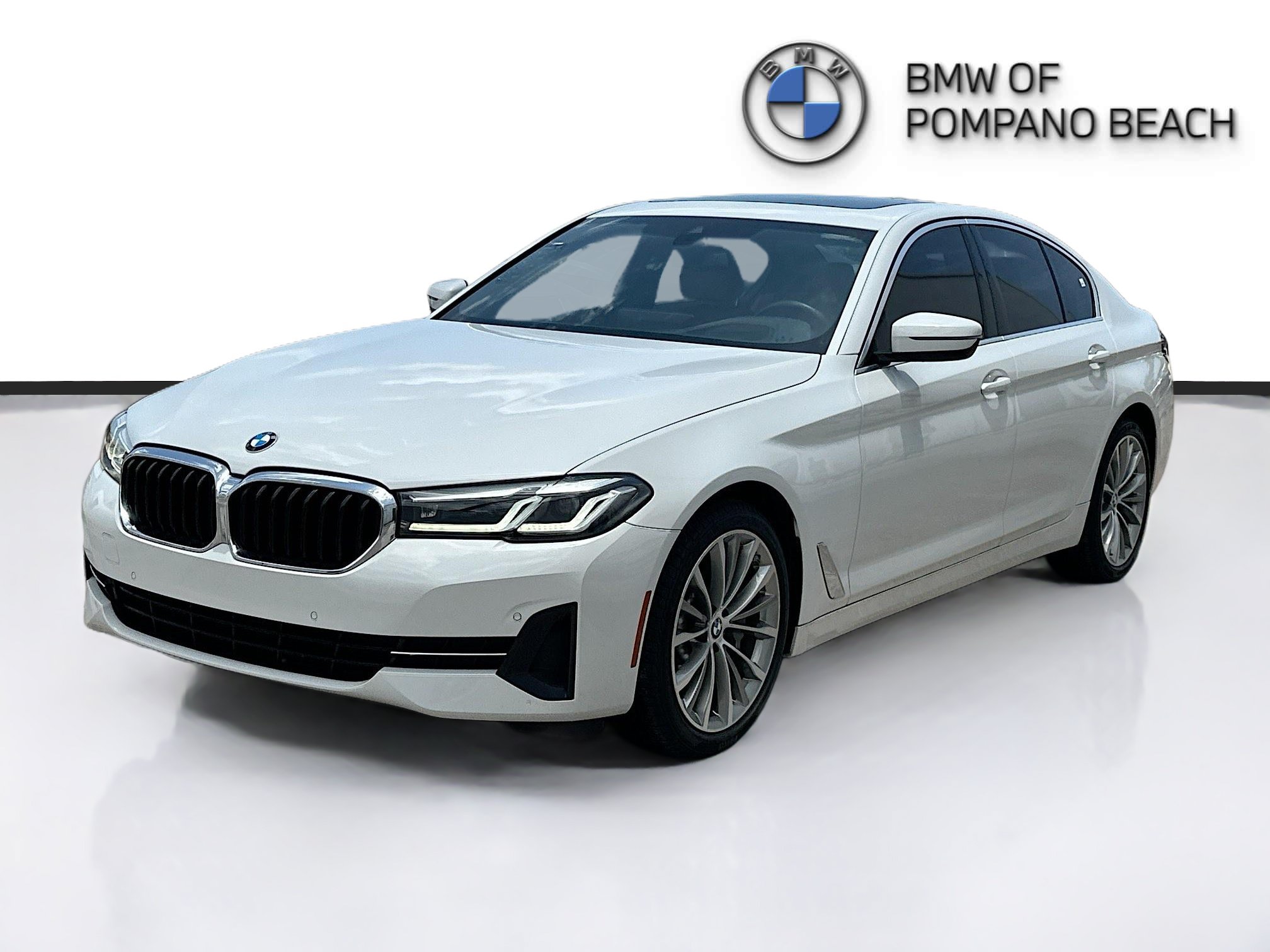 Used 2023 BMW 530i w/ Premium Package RWD image 3
