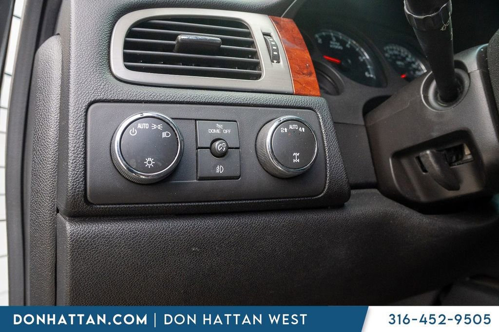 Used 2012 GMC Yukon SLT w/ SLT-2 Equipment Package AWD/4WD image 18