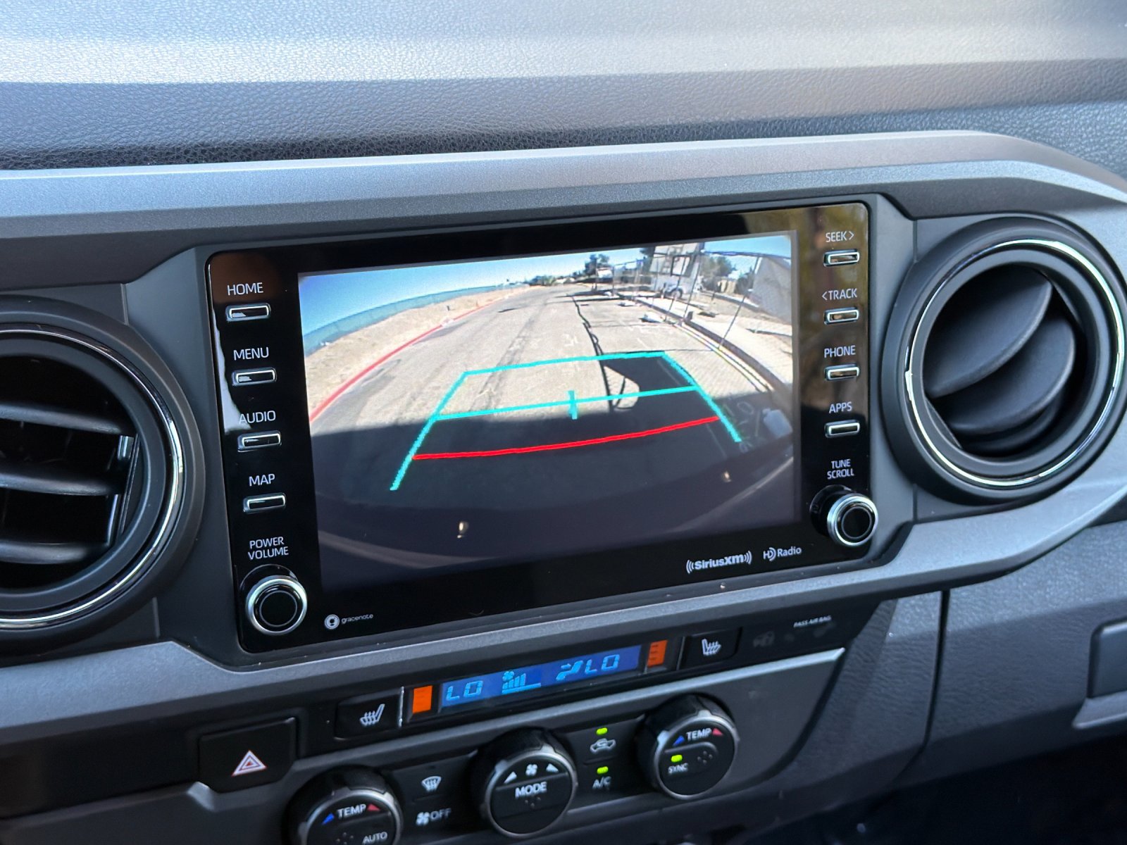 Used 2020 Toyota Tacoma TRD Off-Road w/ Technology Package RWD image 18