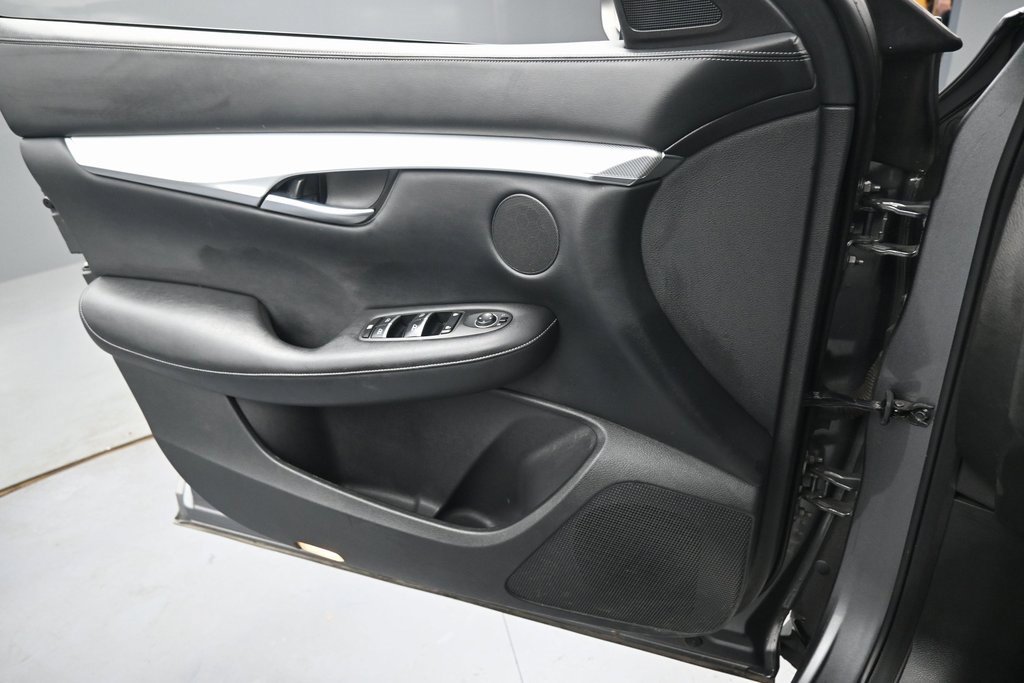 Used 2021 INFINITI QX50 Luxe w/ Appearance Package image 22