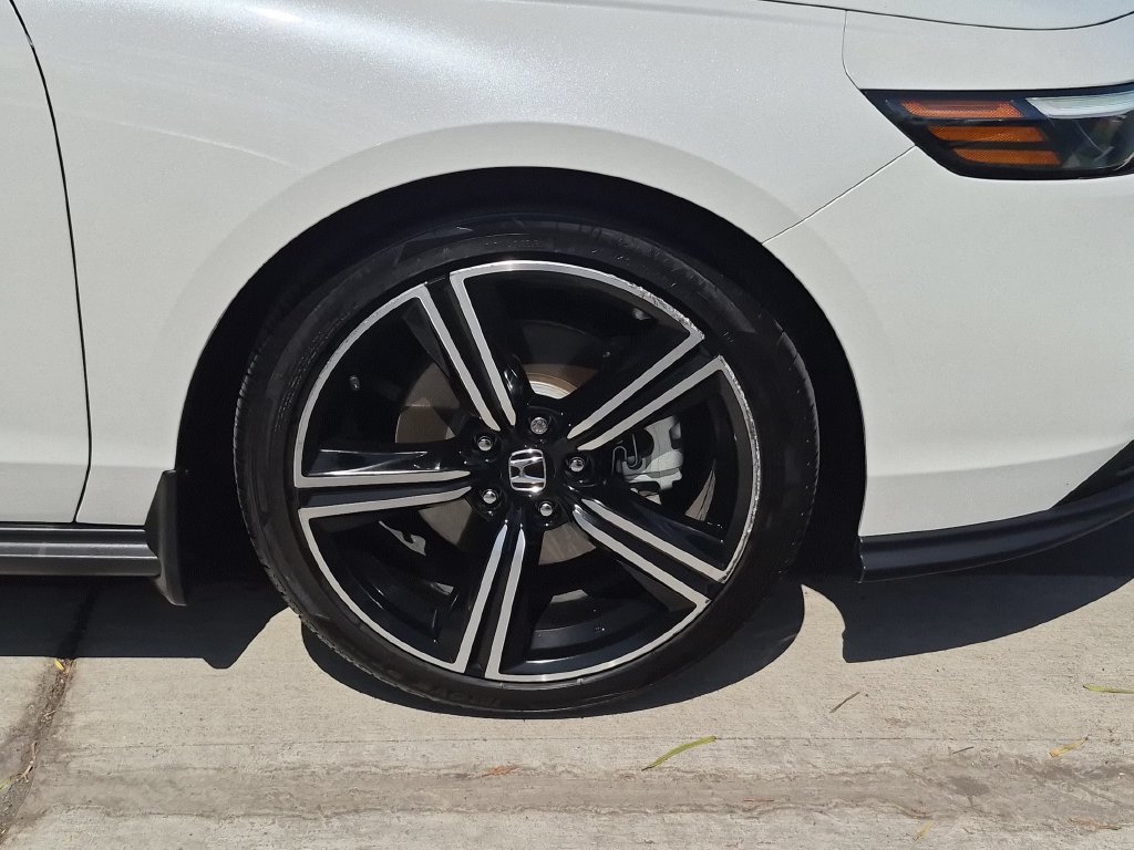 Used 2024 Honda Accord Sport image 29