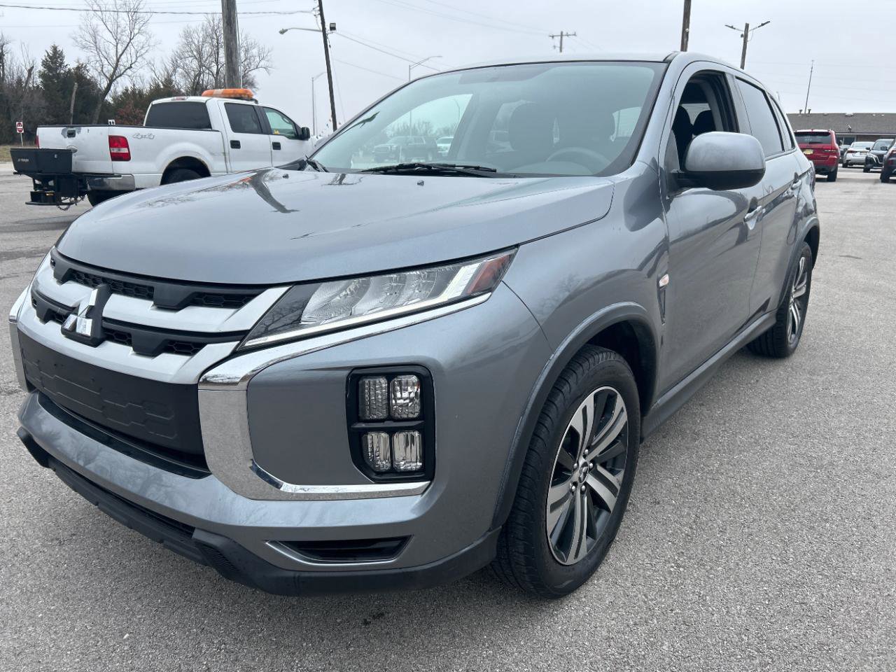 Used 2020 Mitsubishi Outlander Sport ES image 1