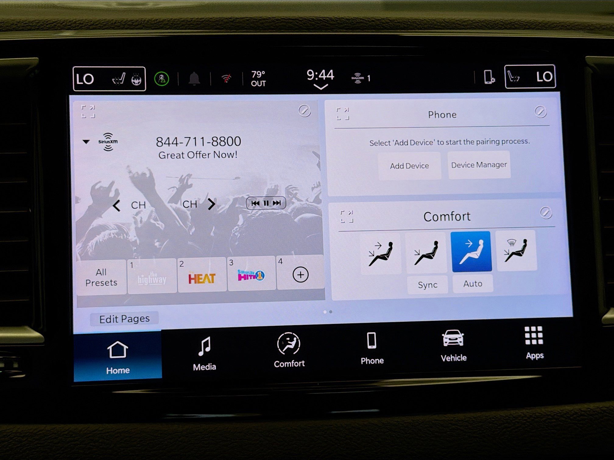 Used 2025 Chrysler Pacifica Select FWD image 9