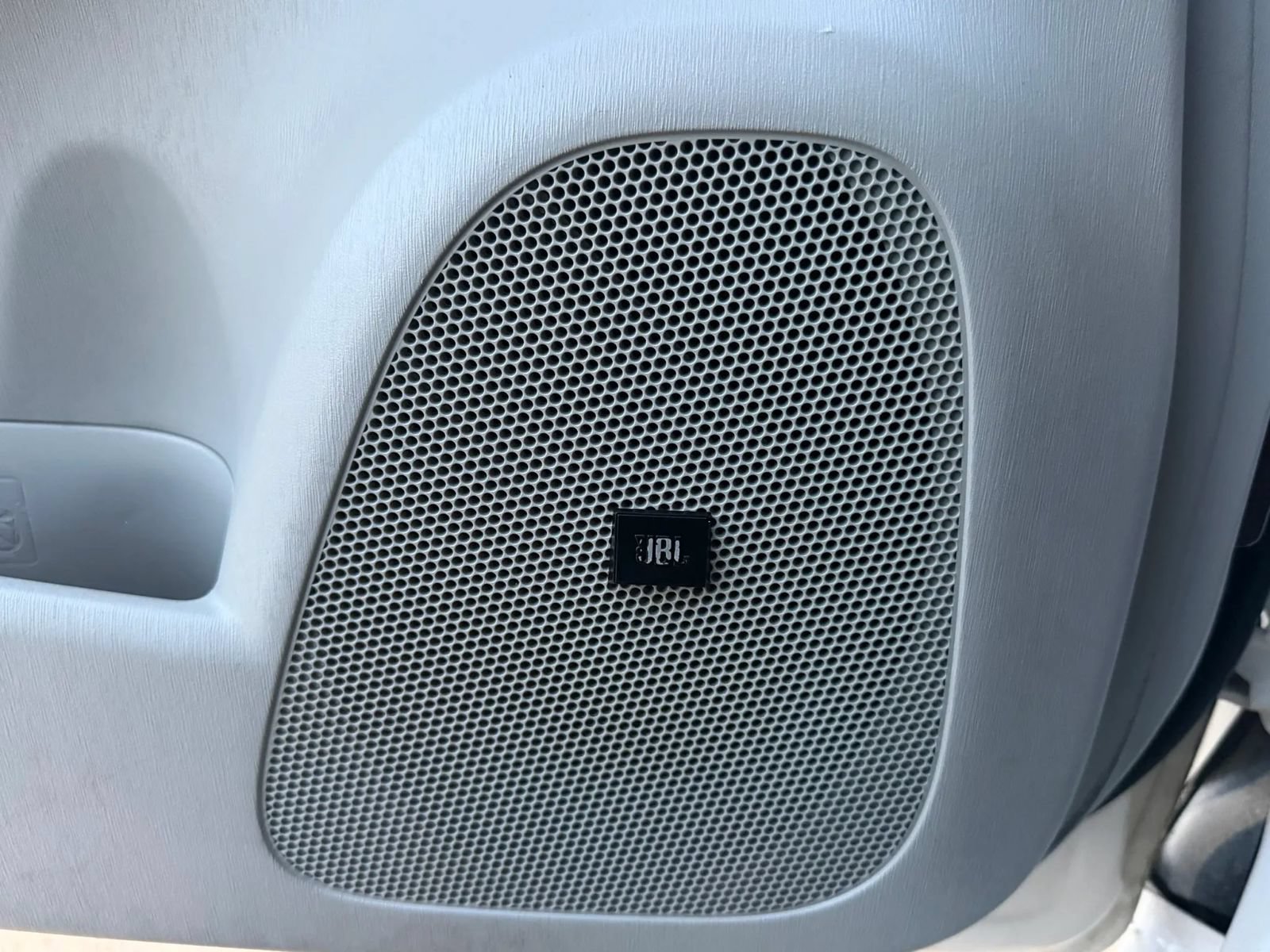 Used 2012 Toyota Prius Four w/ Deluxe Solar Roof Pkg FWD image 27