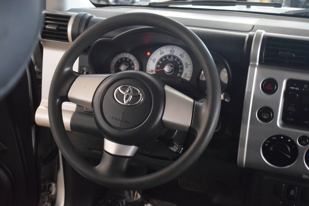 Used 2008 Toyota FJ Cruiser 4WD image 44