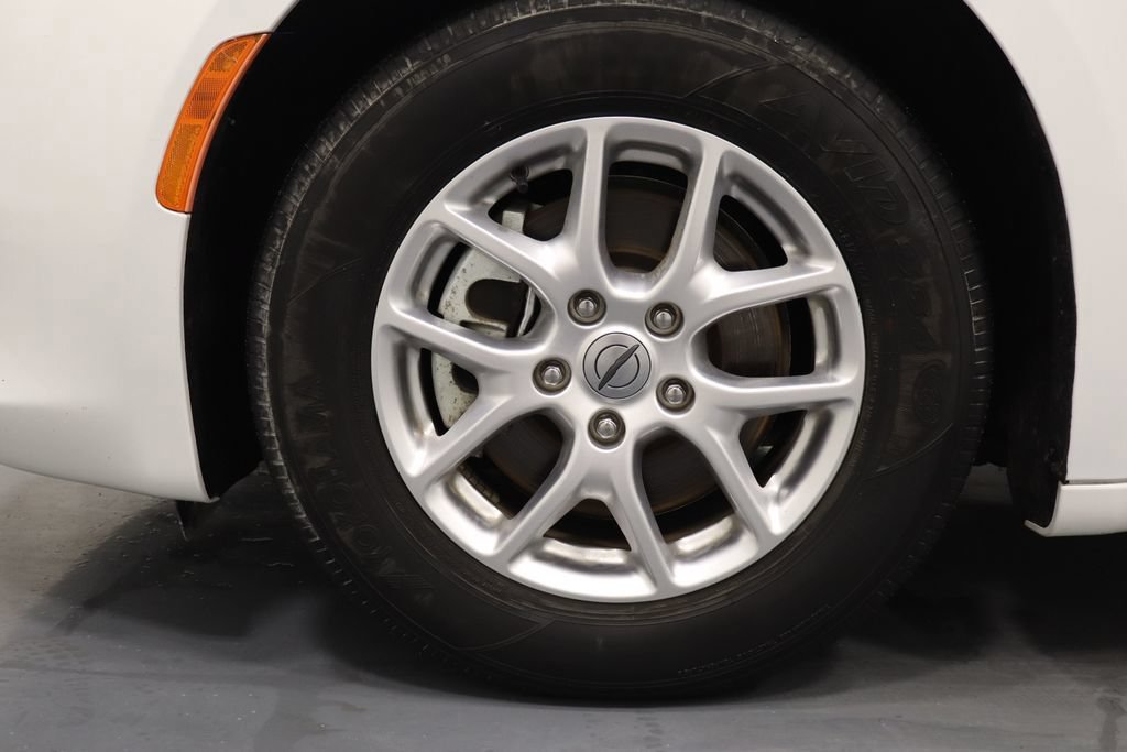 Certified 2023 Chrysler Voyager LX FWD image 26