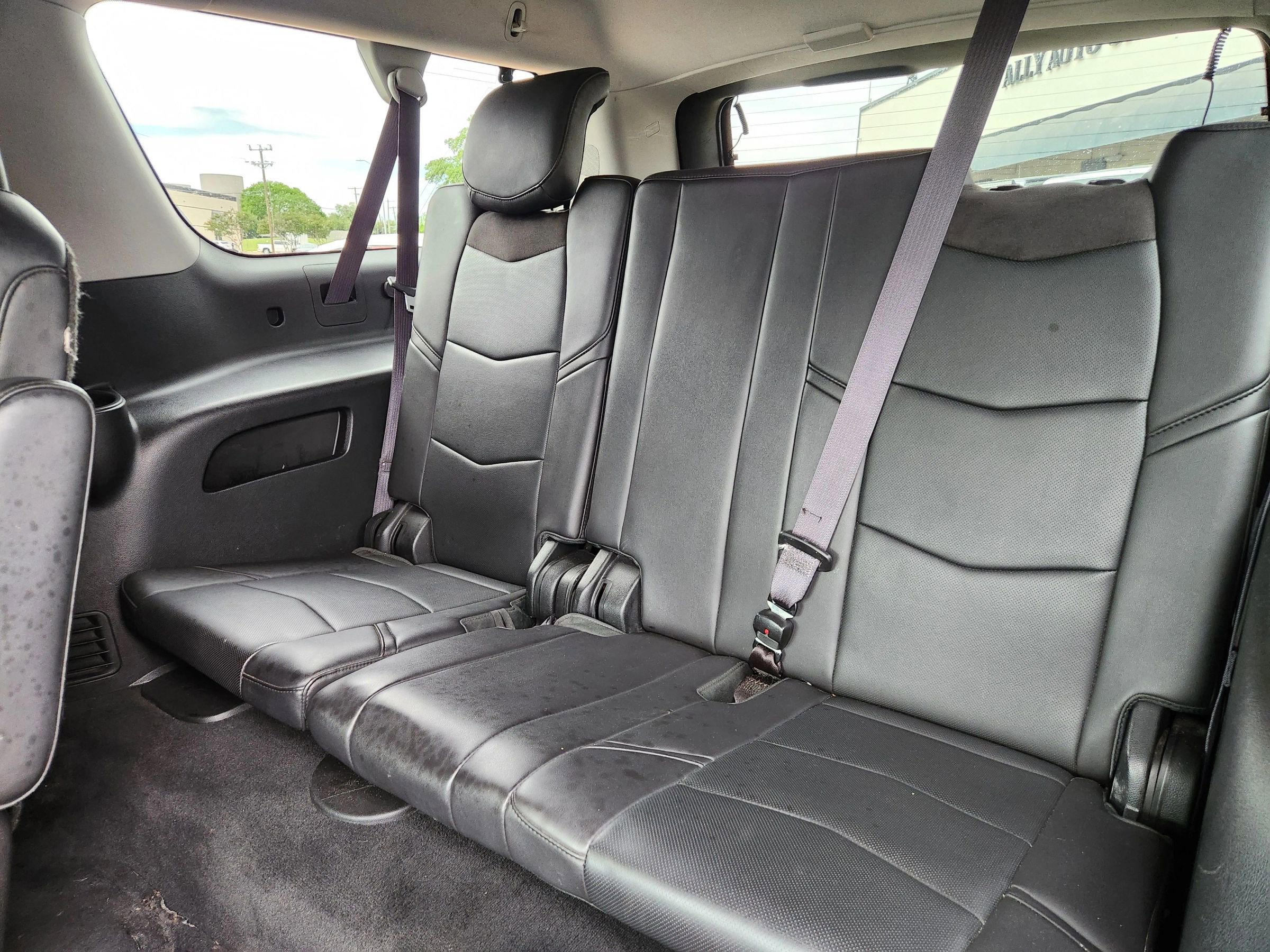 Used 2015 Cadillac Escalade ESV Premium AWD/4WD image 12