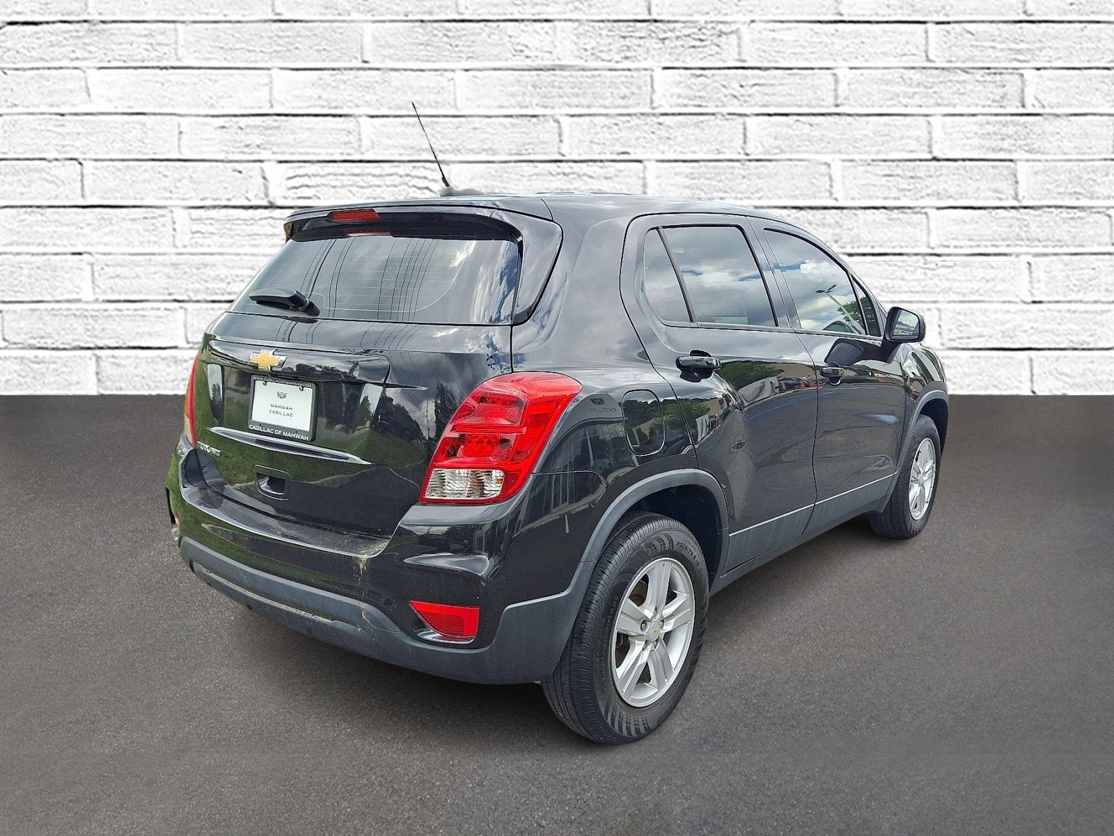 Used 2020 Chevrolet Trax LS image 7