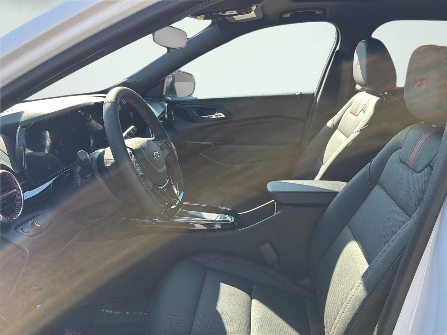 New 2026 Chevrolet Trax RS w/ Sunroof Package image 9