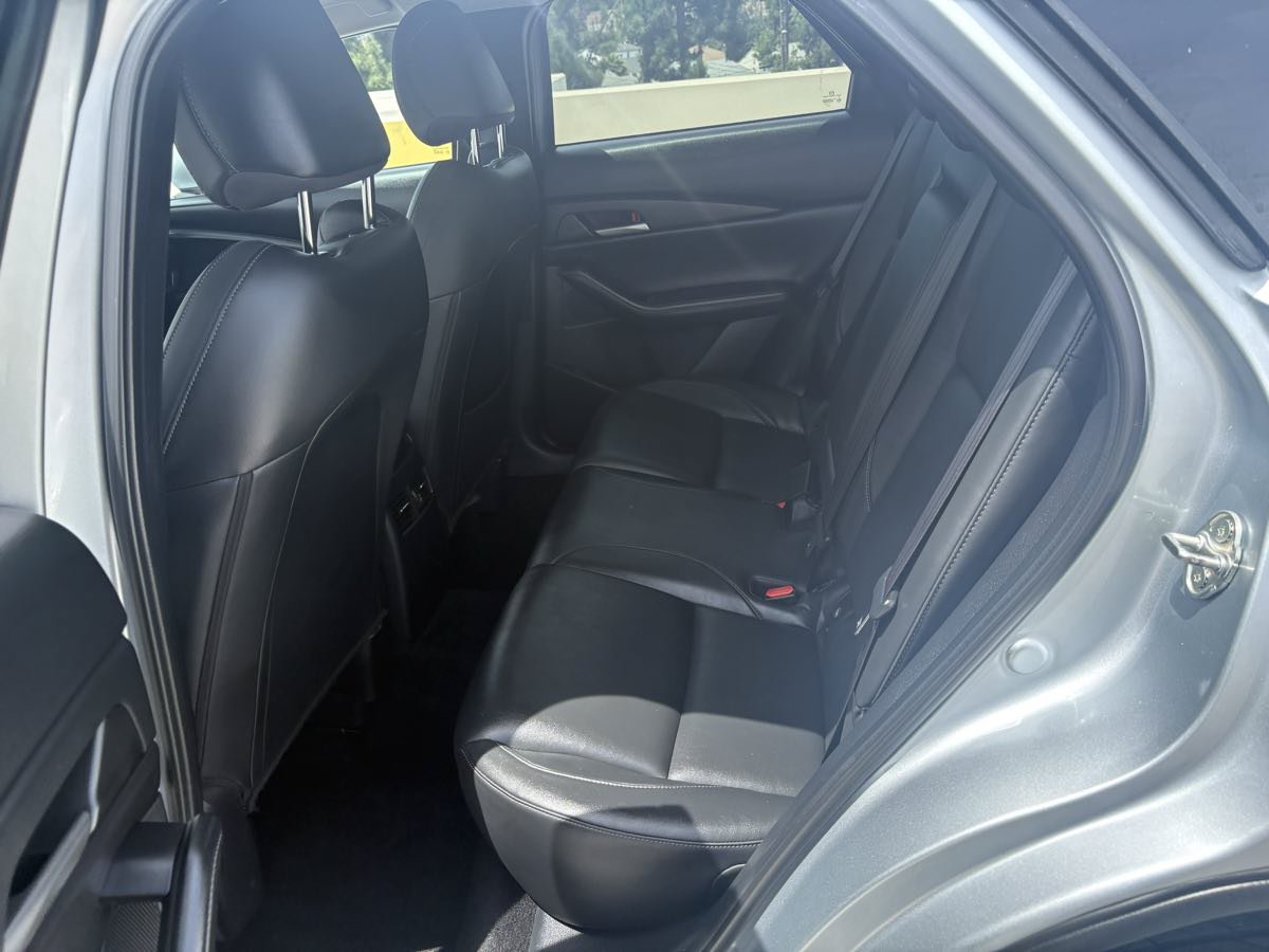 Used 2021 MAZDA CX-30 FWD 2.5 S w/ Select Package image 16